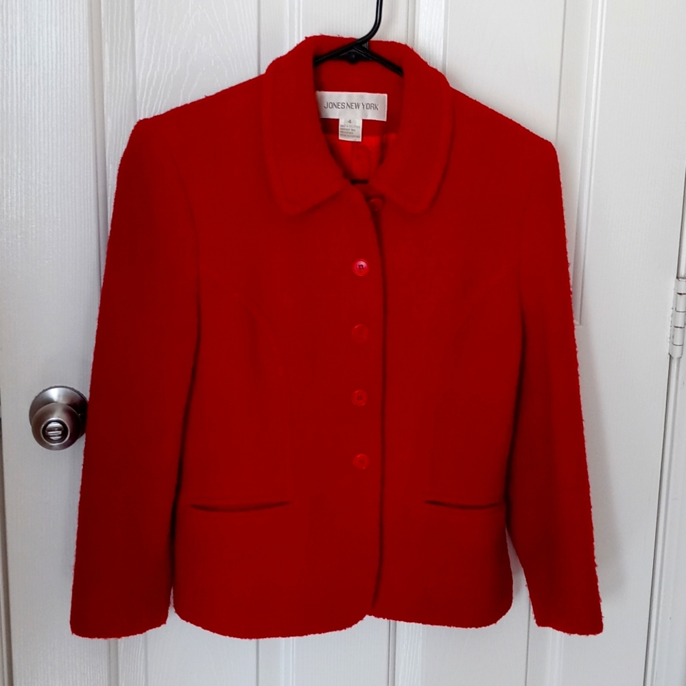 Jones New York sz 4 red blazer
